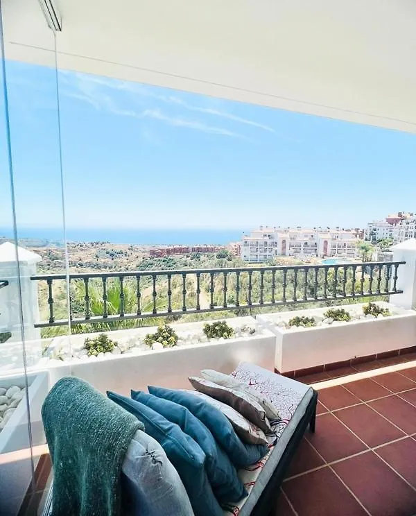 Dream Holiday In Calahonda La Mairena 0*,  Spanien